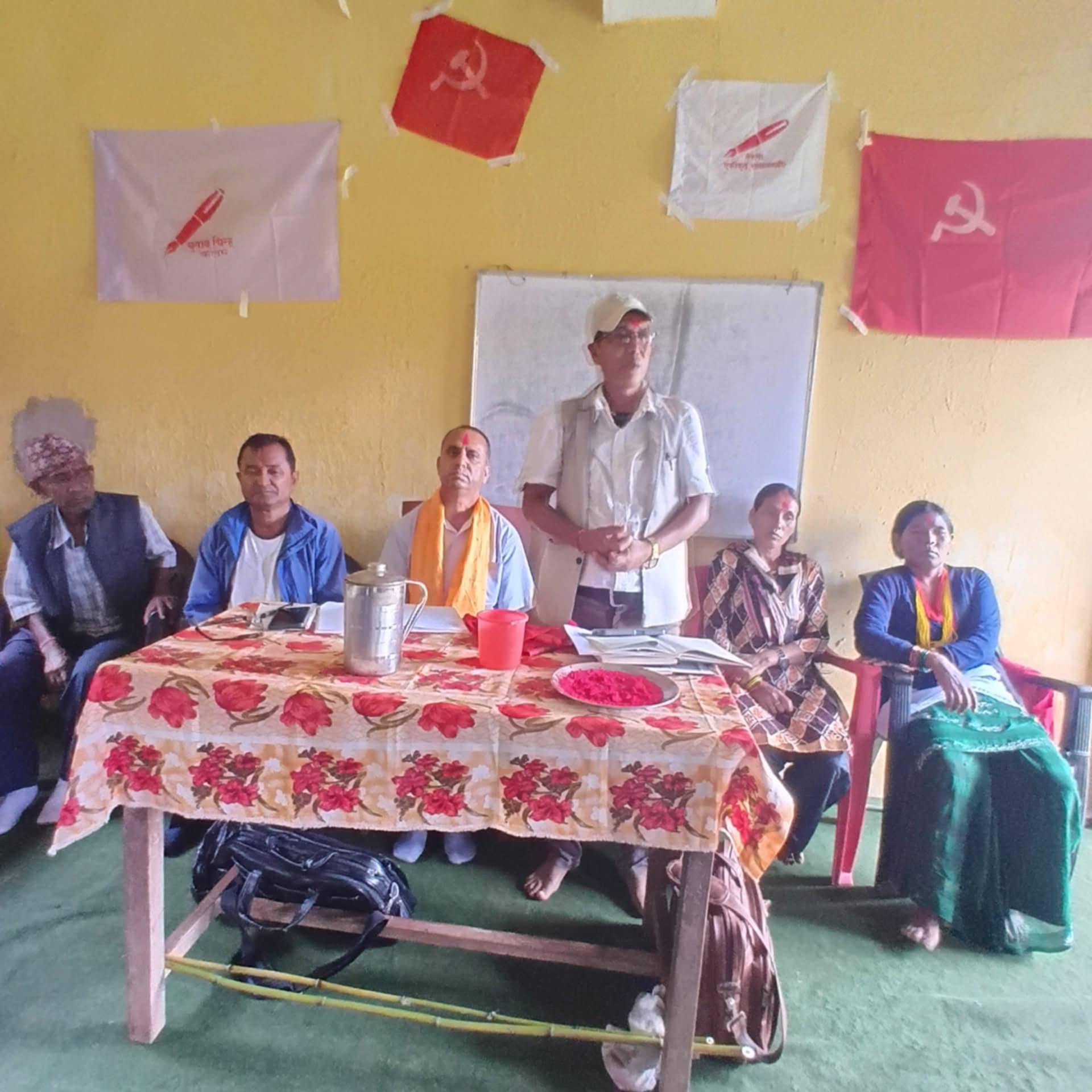 एकीकृत समाजवादी पार्टीले विद्यालयमा गरेको भेलाको सर्वत्र आलोचना