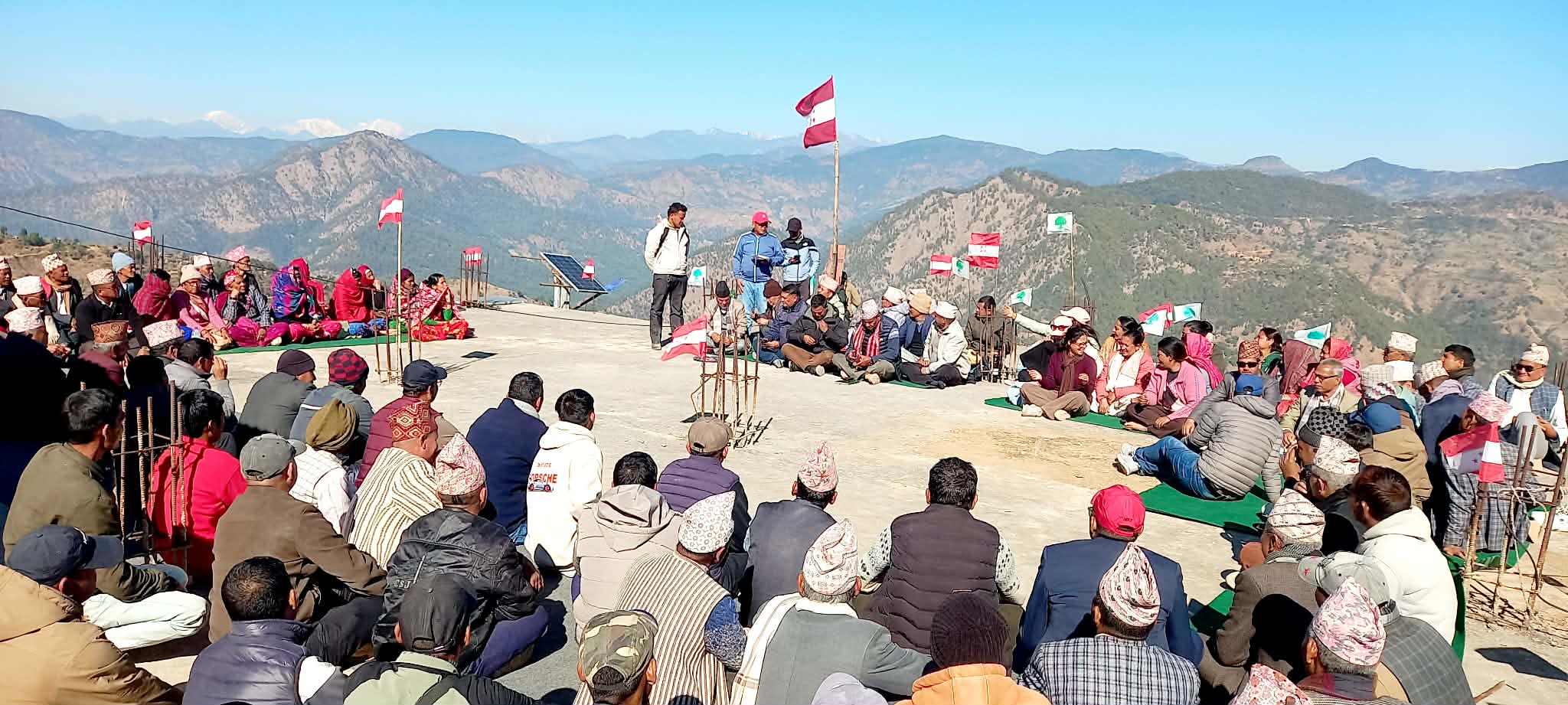 नेपाली कांग्रेस ढकारी गाउँ कार्यसमितीले आयोजना गरेको चुनाव केन्दित छलफल कार्यक्रम ढकारीमा सम्पन्न