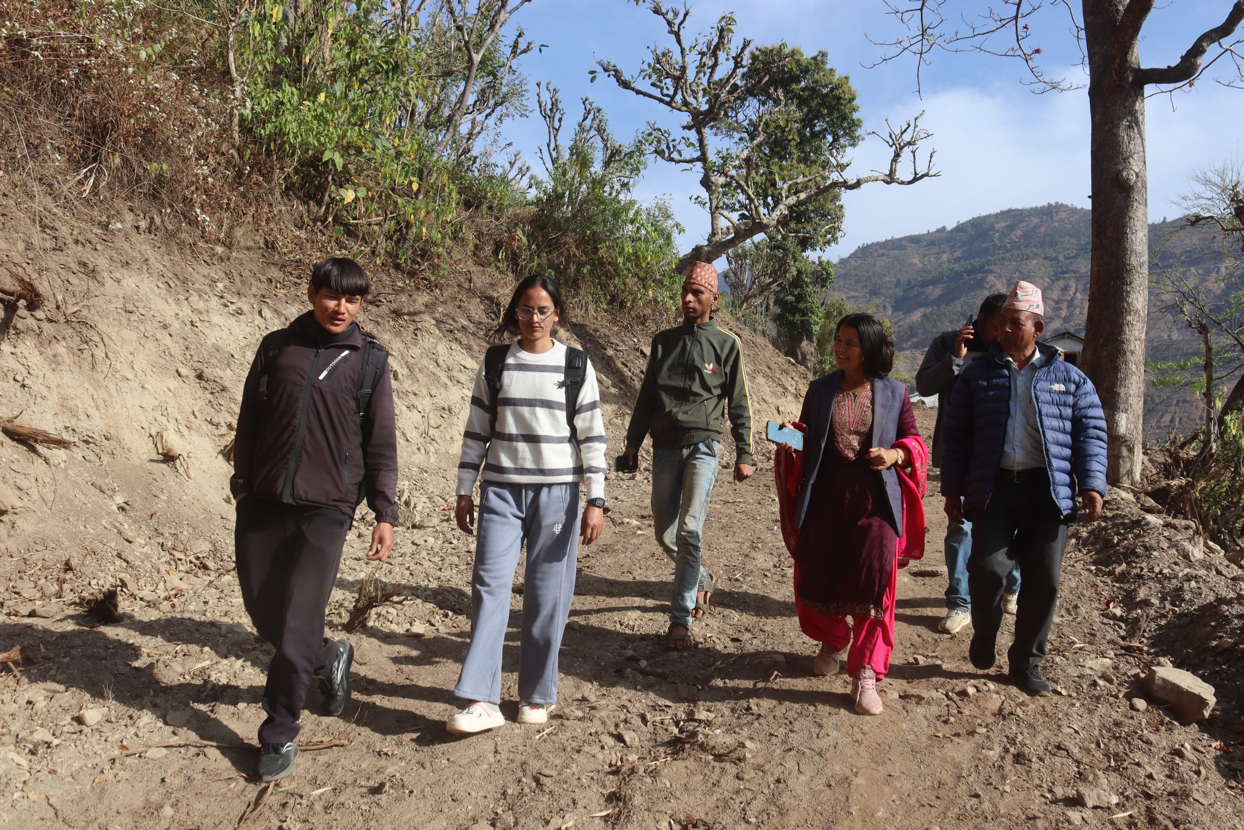 गतेना ढकालटोल सडागडा कुईकाखोला सडक निमार्ण आयोजनाको अनुगमन